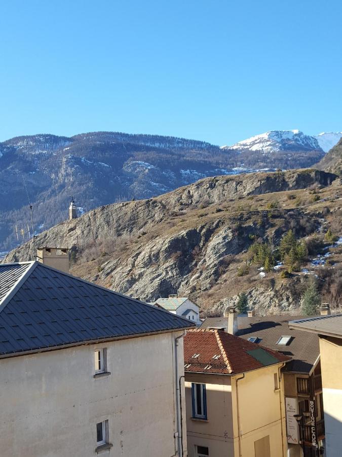 Hôtel Restaurant Glaizette LʼArgentière-la-Bessée Exterior foto
